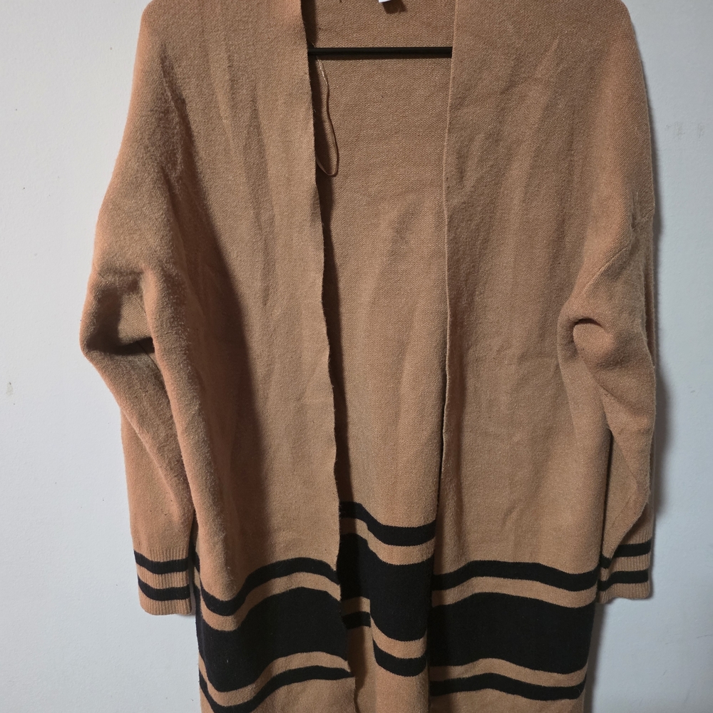 crown & ivy Camel Open-Front Cardigan with Black Stripe Trim